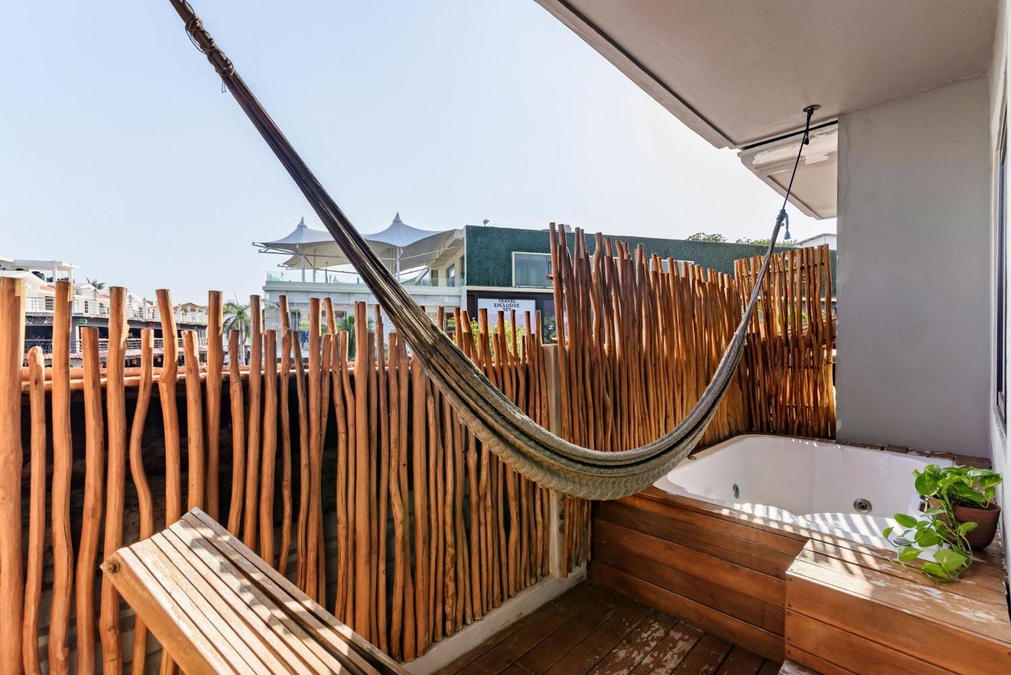 Caribbean Paradise Hotel & Spa - 5Th Avenue Playa del Carmen Exteriör bild